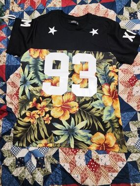 8th Dstrkt Floral Graphic Tee with Number 93 - Black & Yellow